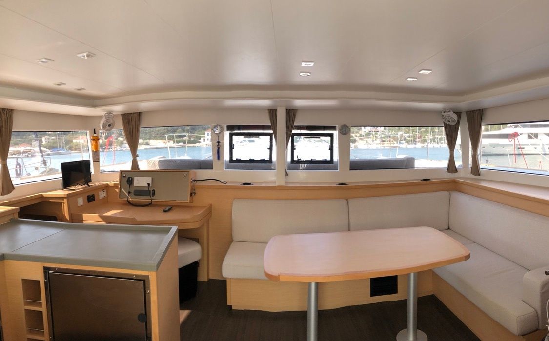Lagoon 450 F | Aristofanis