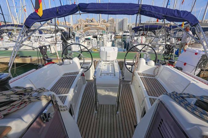 Jeanneau Sun Odyssey 419 | Sunny