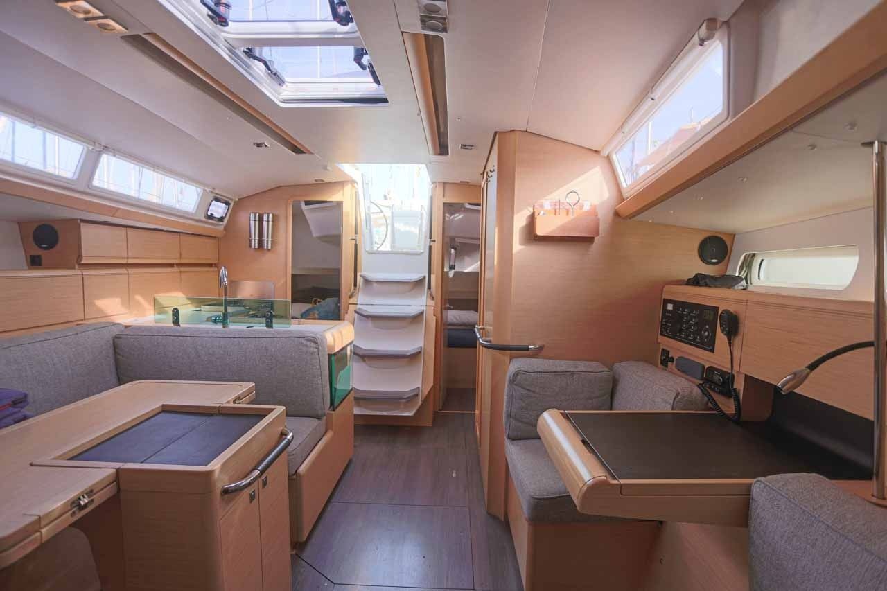 Jeanneau Sun Odyssey 419 | Sunny