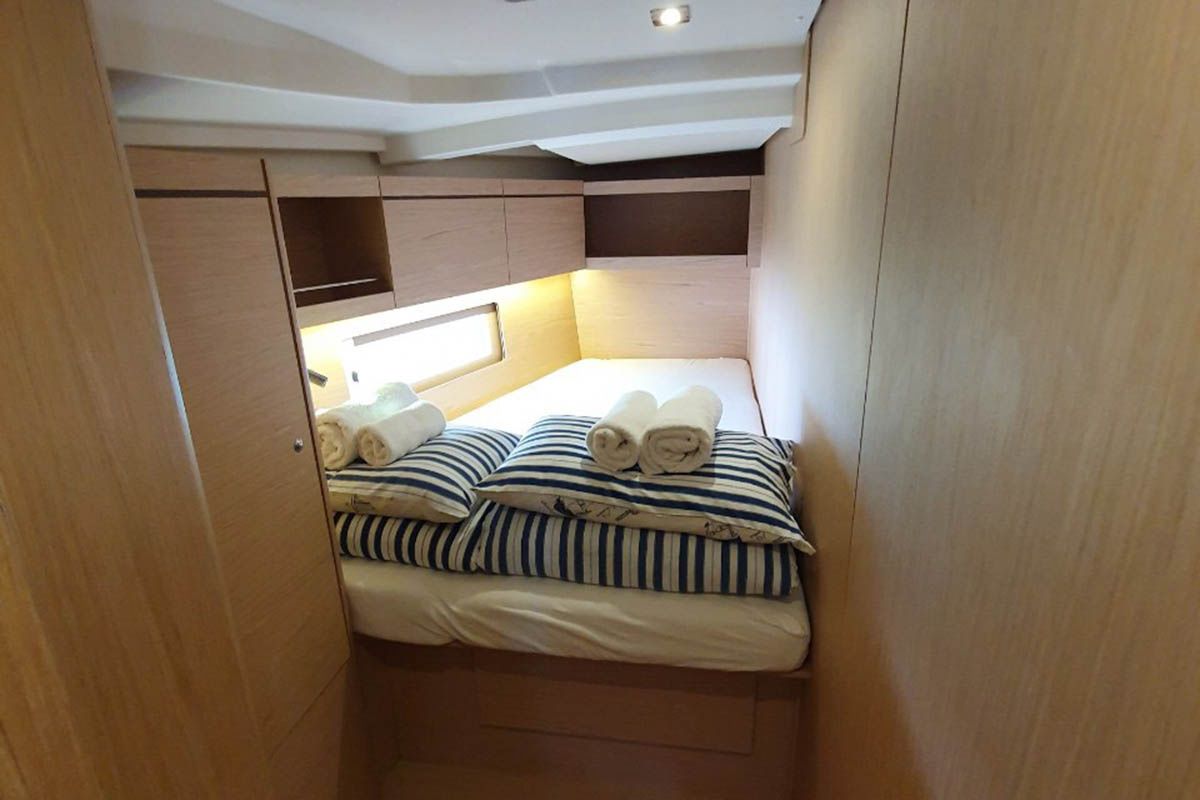 Beneteau Oceanis 46.1 | Rode Orm