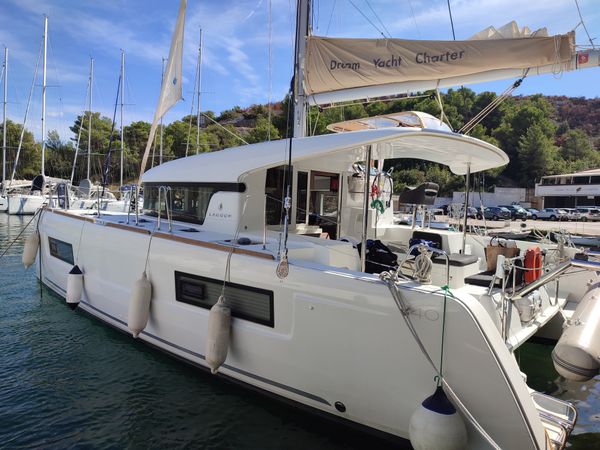 Lagoon 40 | Araponga