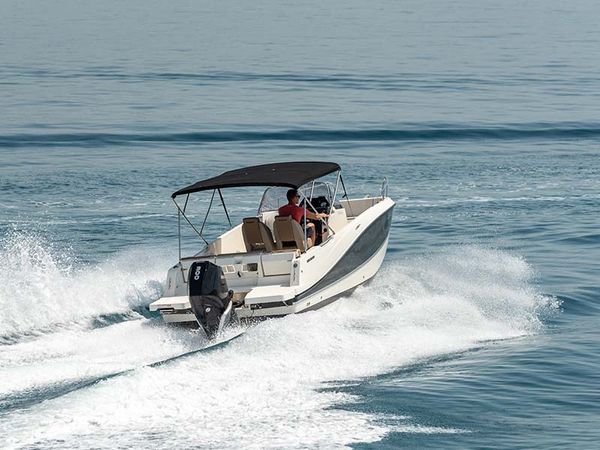 Quicksilver 755 | Activ Open