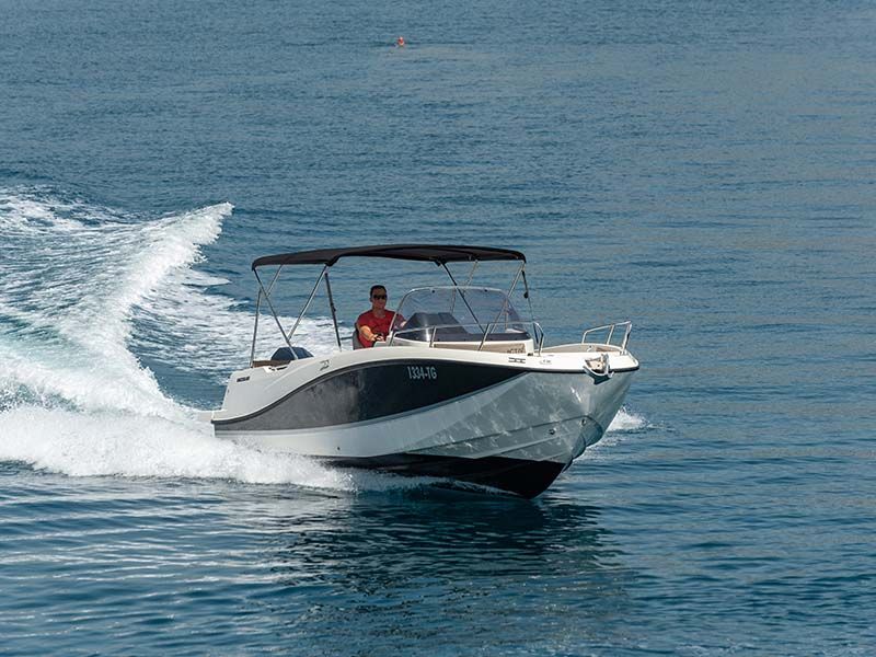 Quicksilver 755 | Activ Open