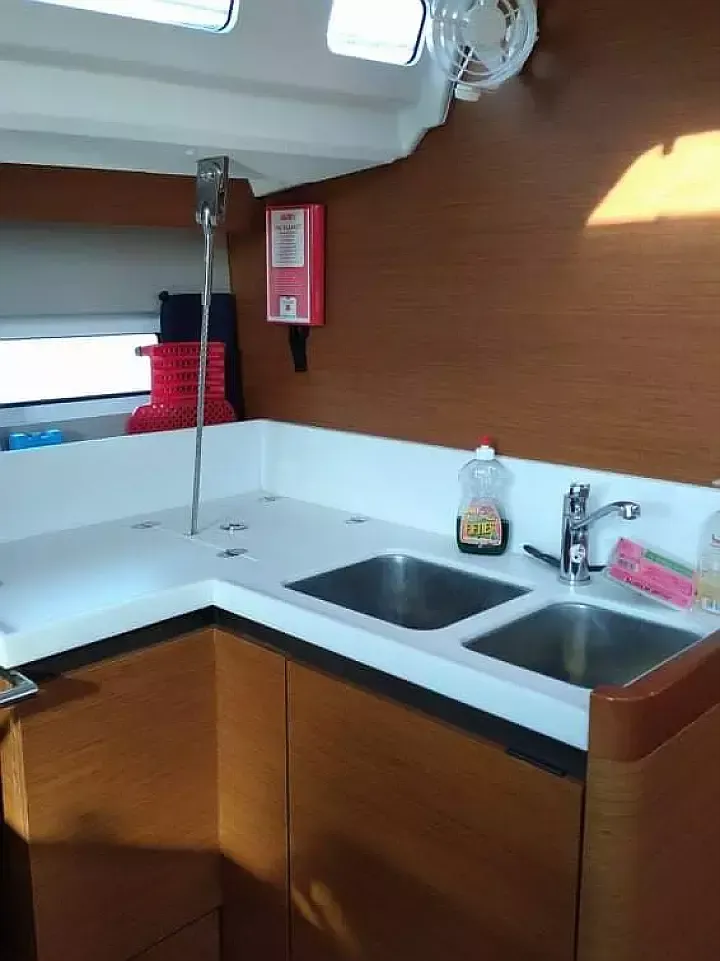 Jeanneau Sun Odyssey 440 | Celene