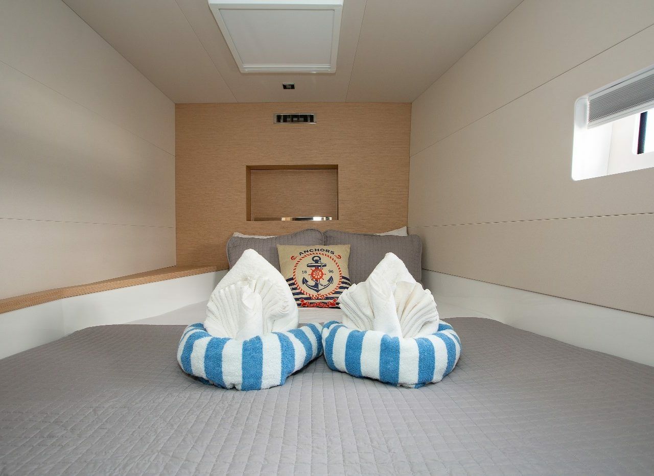 Fountaine Pajot MY 44 | Wild Blue