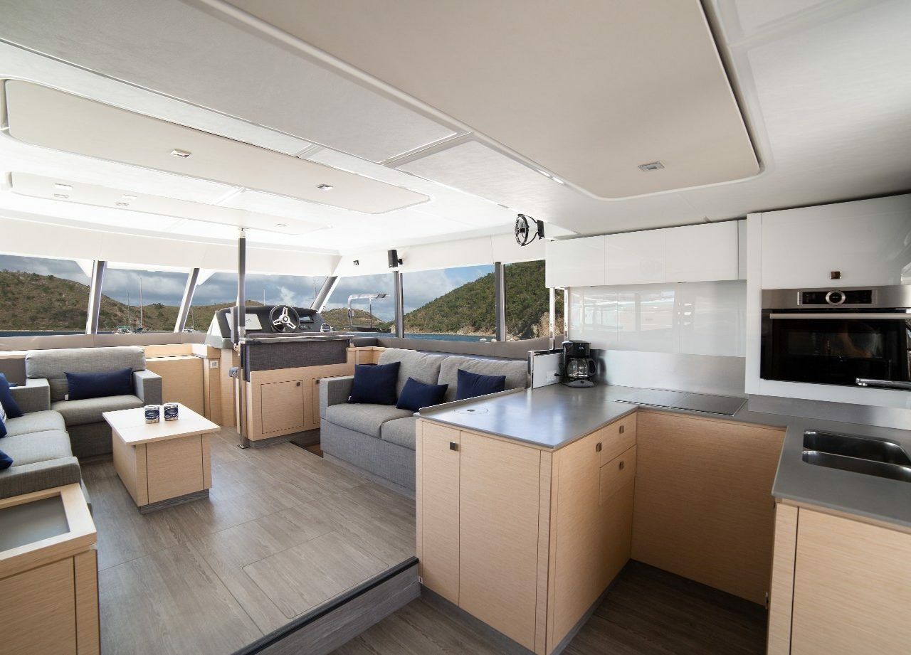 Fountaine Pajot MY 44 | Wild Blue