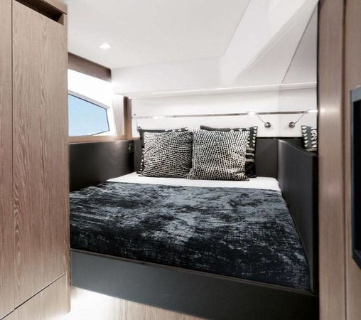 Sealine F430 | Blue Lagoon