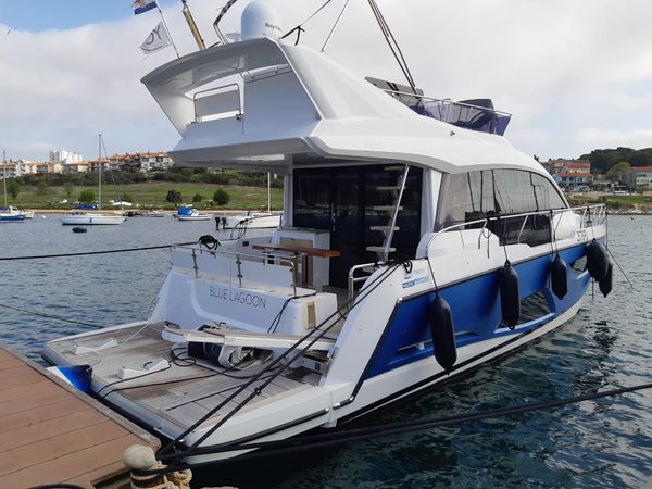 Sealine F430 | Blue Lagoon