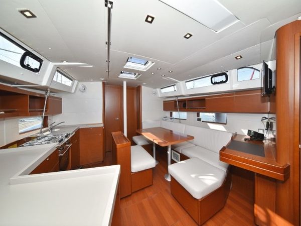 Beneteau Oceanis 46.1 | Antonela M.