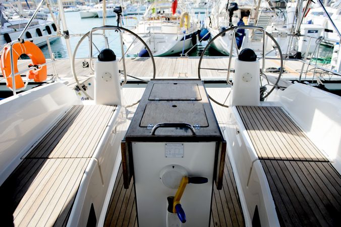 Bavaria Cruiser 40 | Deneb