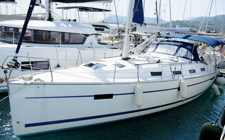 Bavaria Cruiser 40 | Deneb