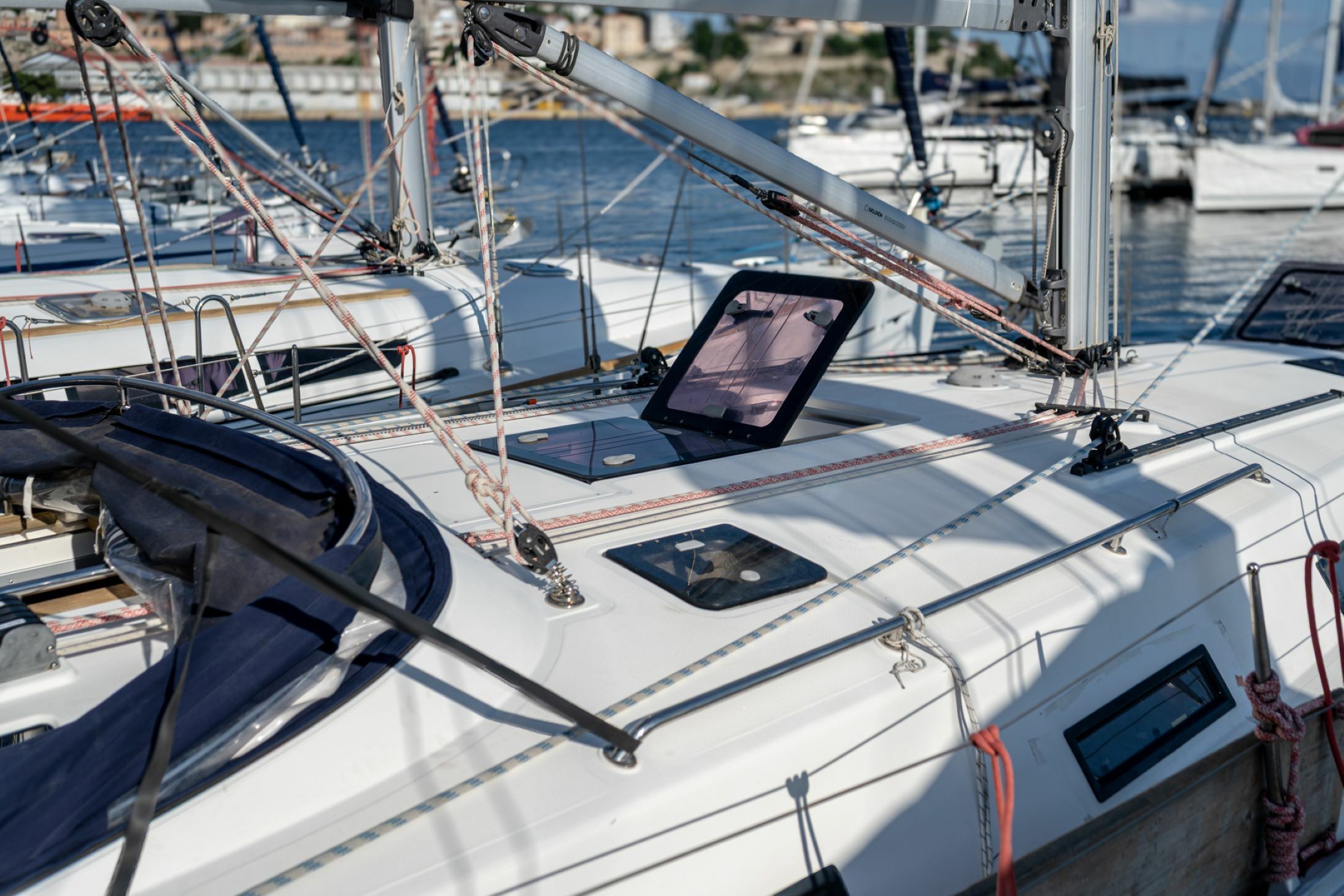 Bavaria Cruiser 40 | Deneb