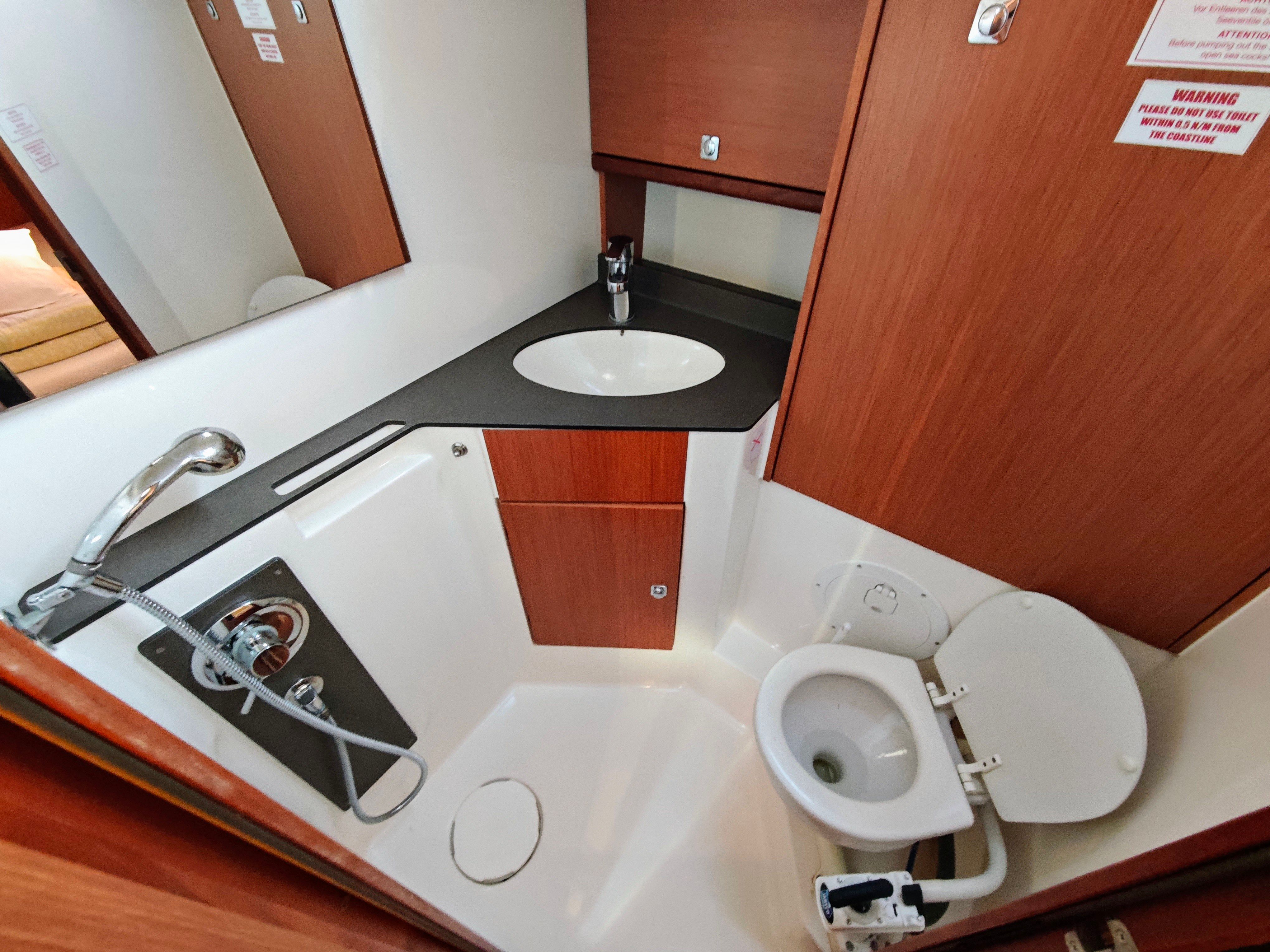 Bavaria Cruiser 46 | Hugo