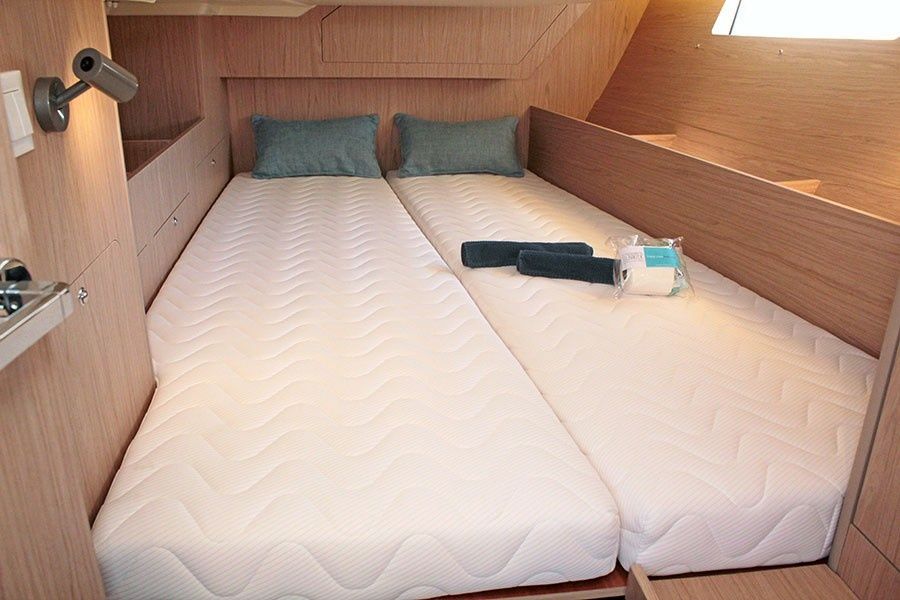 Beneteau Oceanis 41.1 | Ibiza