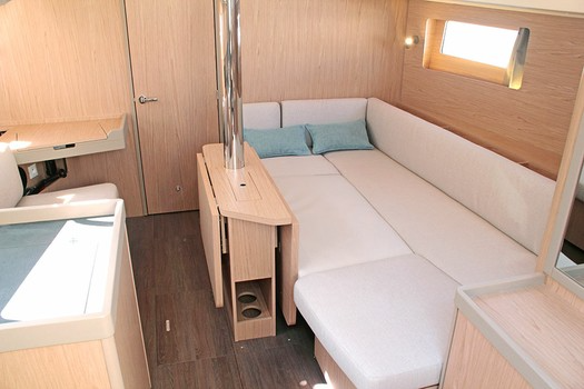 Beneteau Oceanis 41.1 | Under Pressure