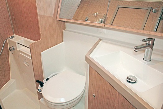 Beneteau Oceanis 41.1 | Under Pressure