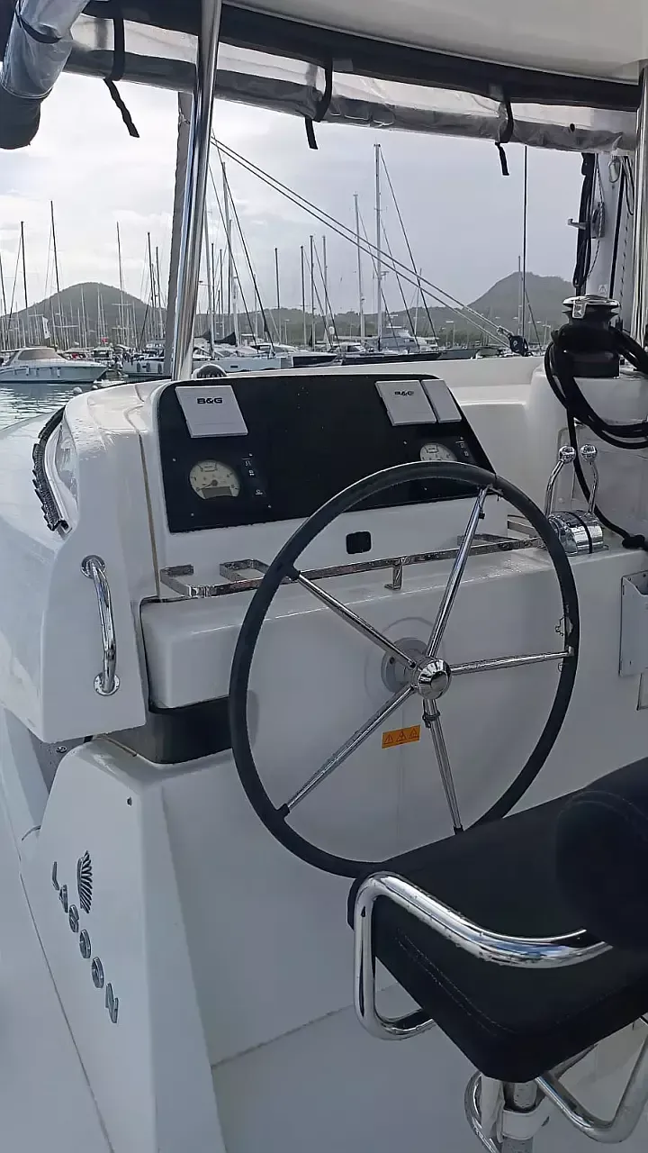 Lagoon 42 | Utopia