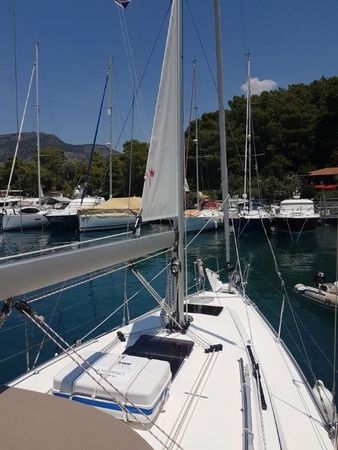 Bavaria Cruiser 34 | Dory 2
