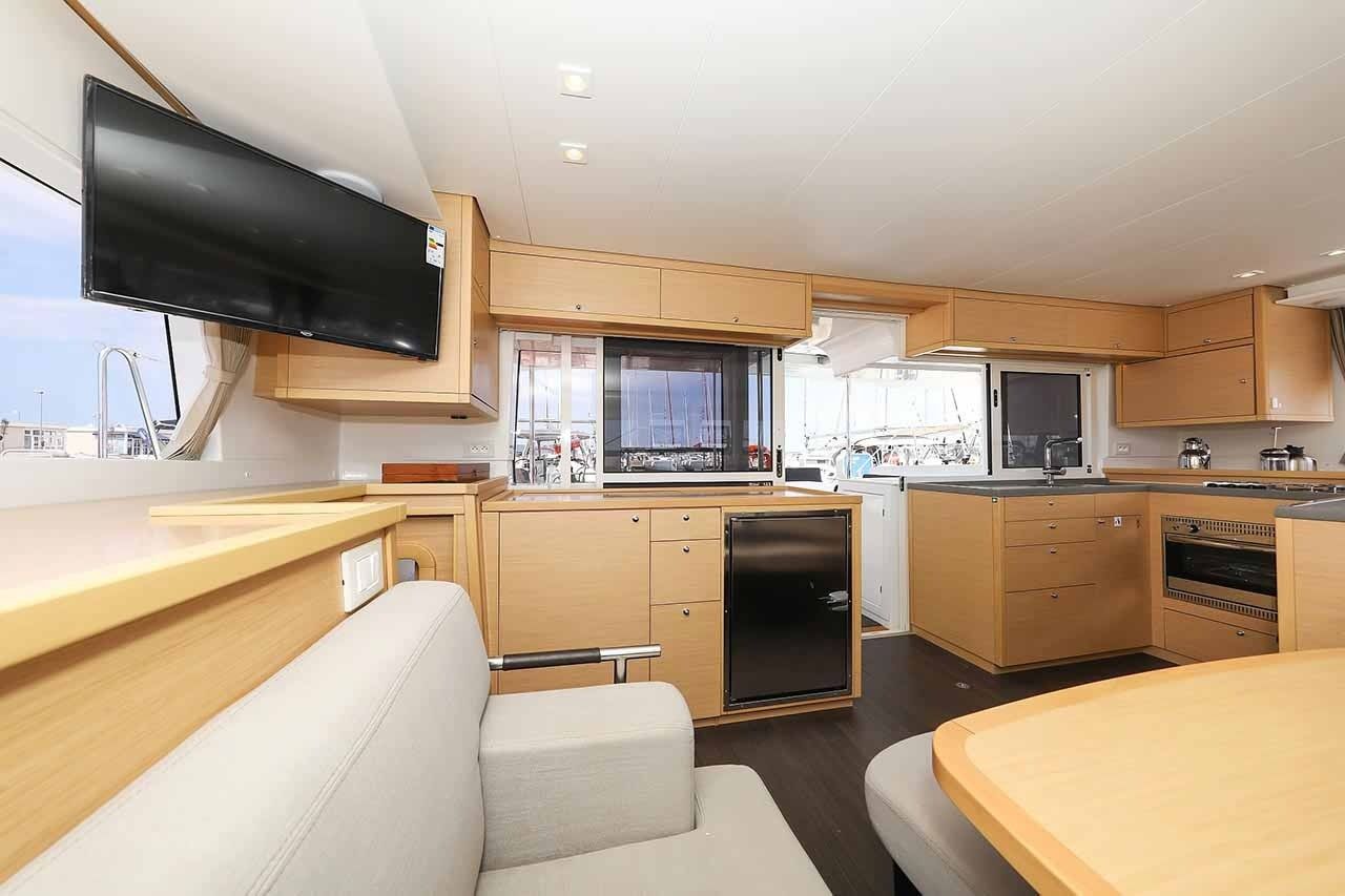 Lagoon 450 F | Sunce