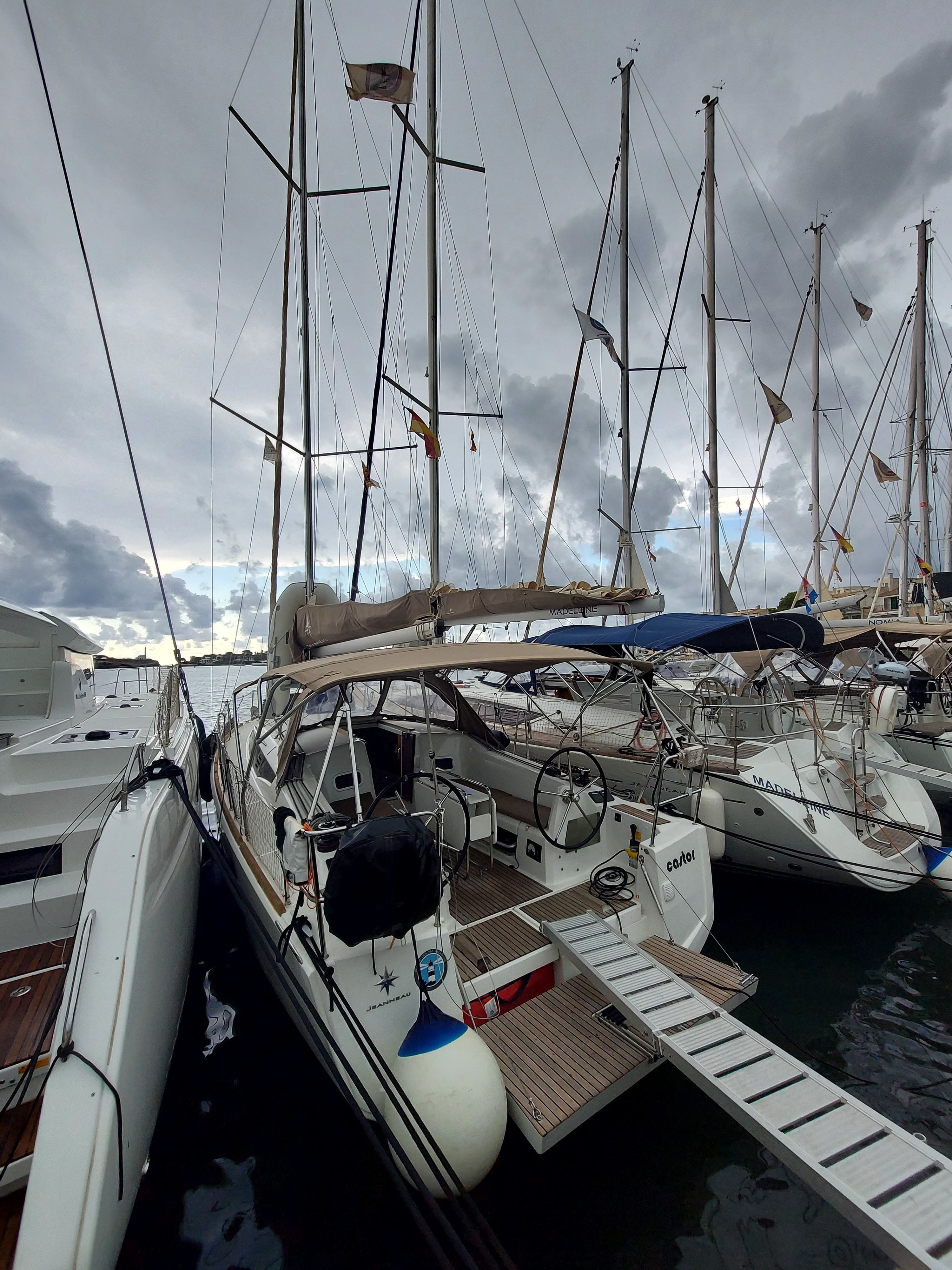 Jeanneau Sun Odyssey 349 | Castor