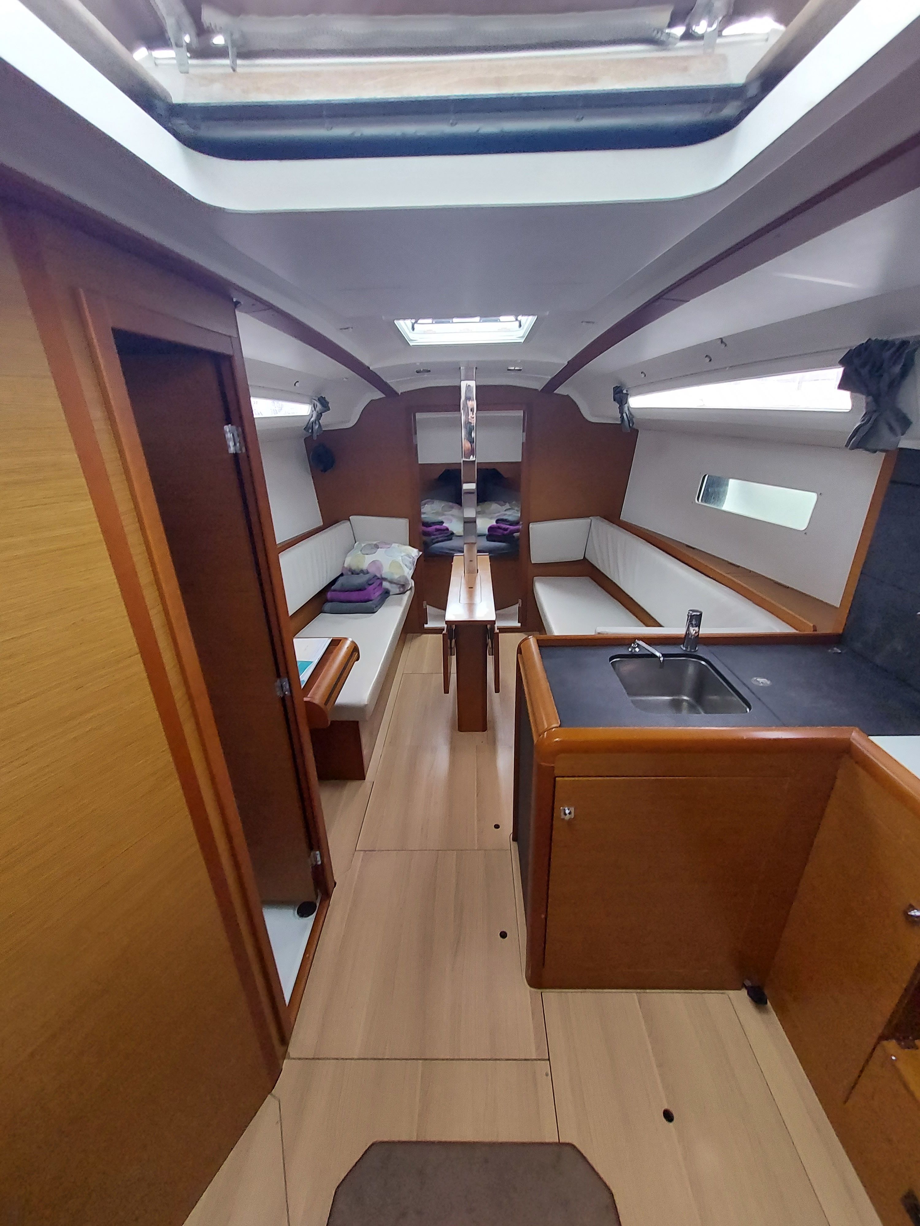 Jeanneau Sun Odyssey 349 | Castor
