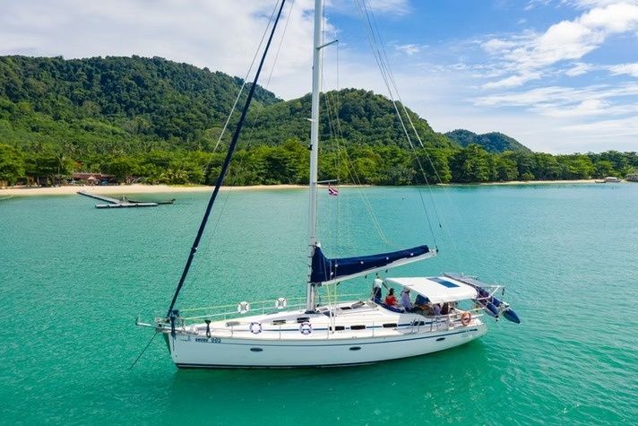 Bavaria Cruiser 46 | Uhuru