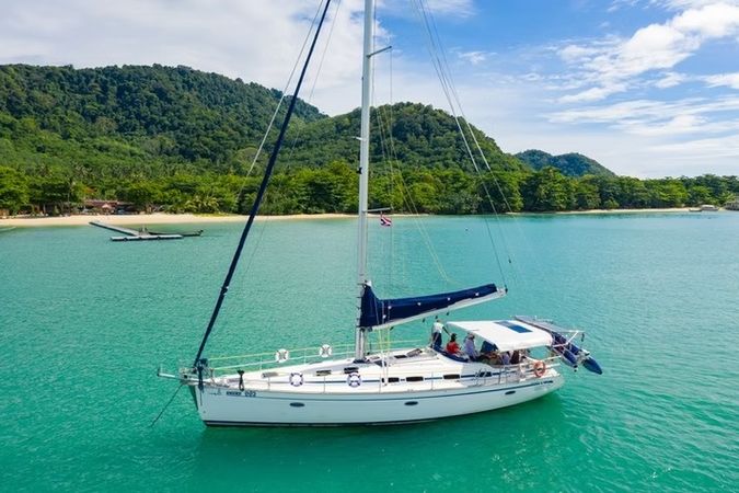 Bavaria Cruiser 46 | Uhuru