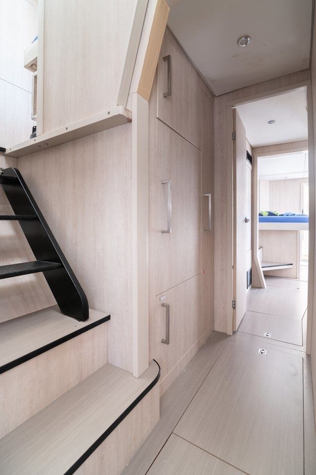 Leopard 58 | Between