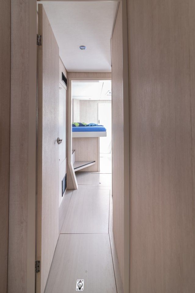 Leopard 58 | Between