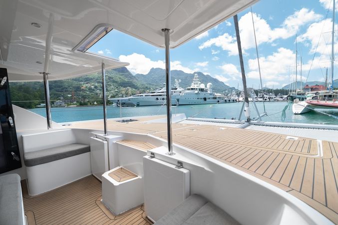 Leopard 58 | Between