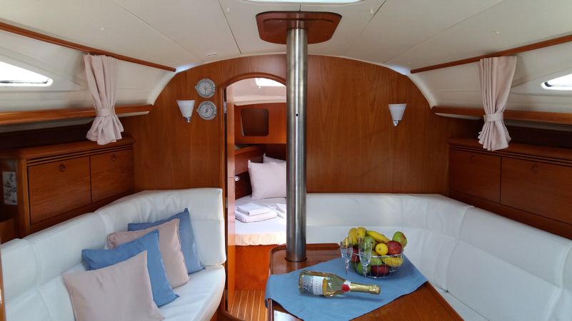 Jeanneau Sun Odyssey 35 | Kama