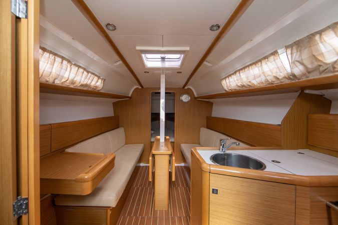 Jeanneau Sun Odyssey 33 | Nelsina