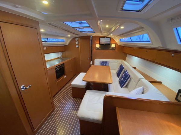 Bavaria Cruiser 41 | Raven