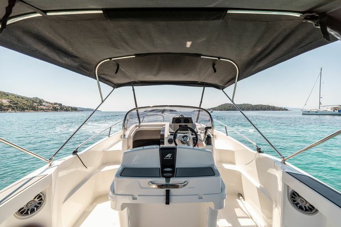 Karnic 602 | Speedboat