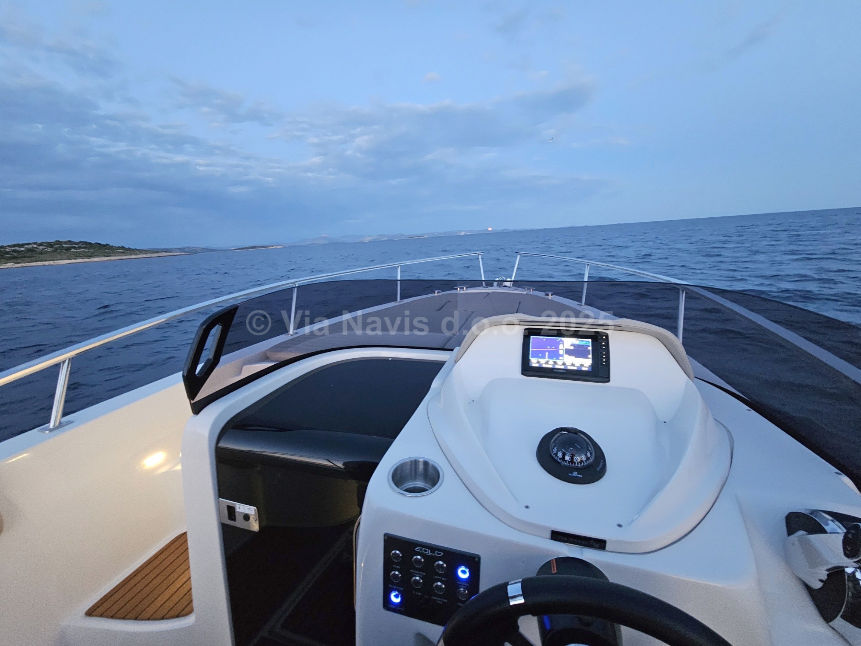 Nadirmarine Eolo | 730 HBS