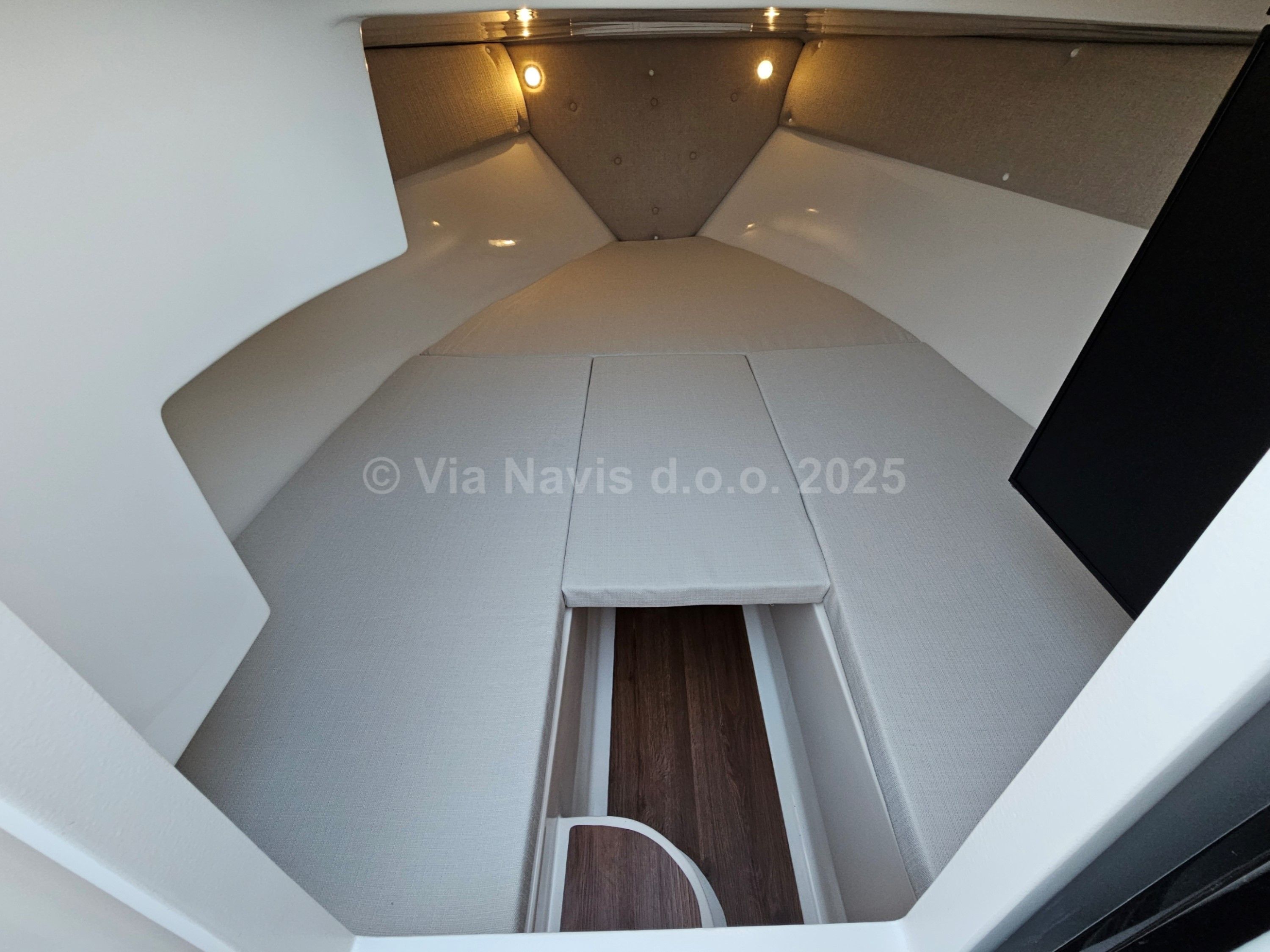 Nadirmarine Eolo | 730 HBS