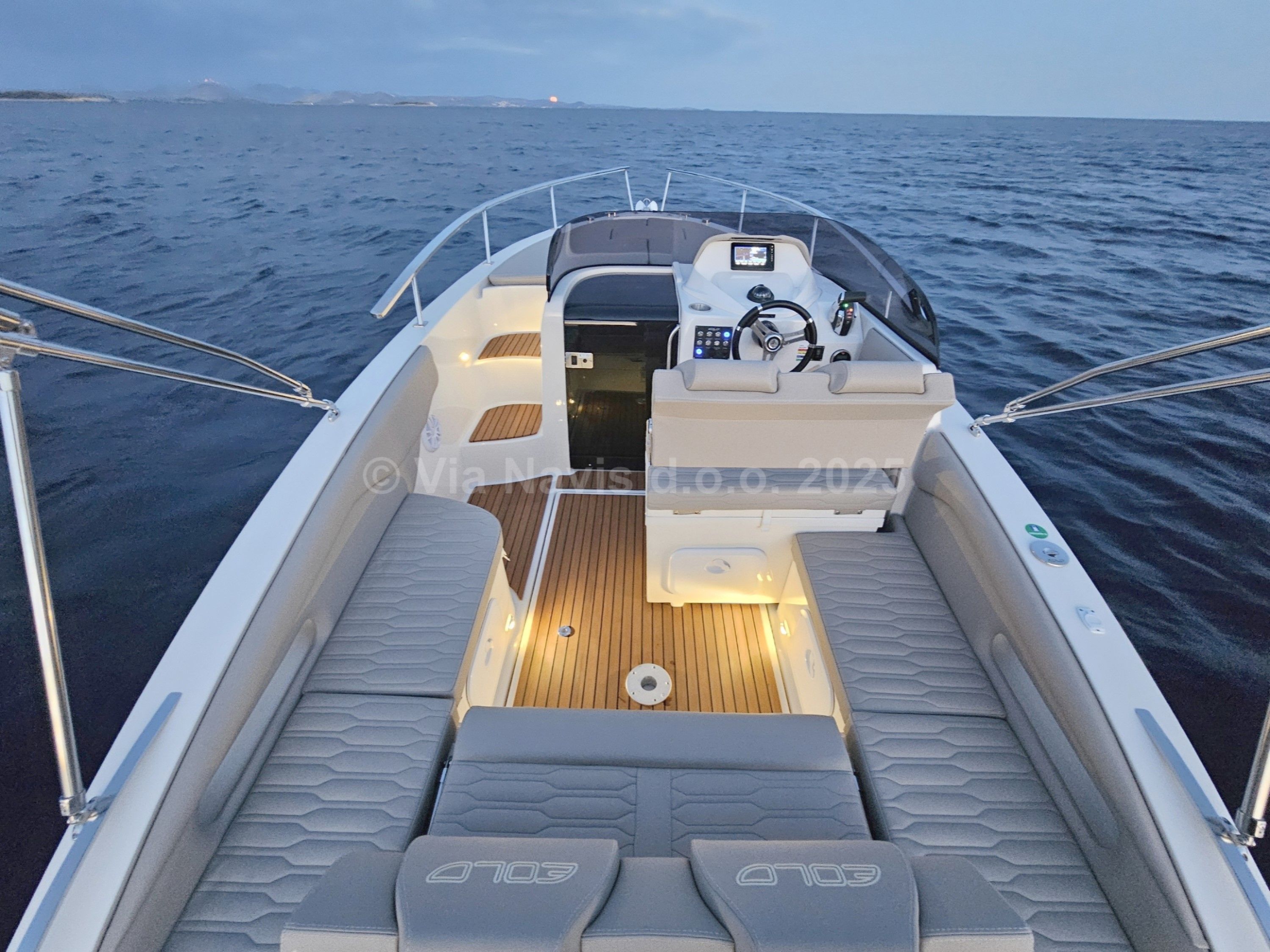 Nadirmarine Eolo | 730 HBS