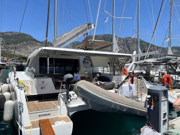 Fountaine Pajot Lucia 40 | Sunrise