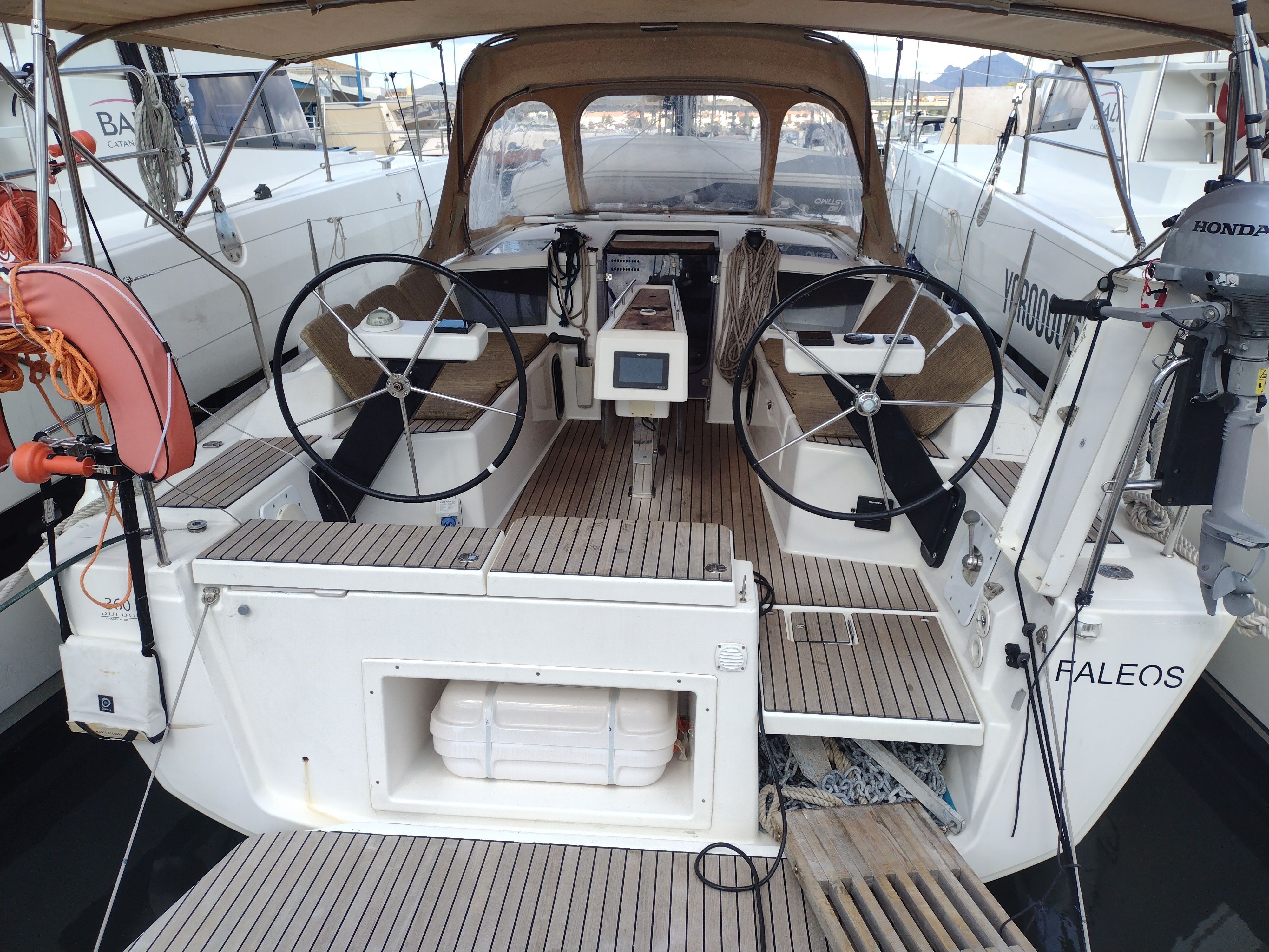 Dufour 360 | Faleos