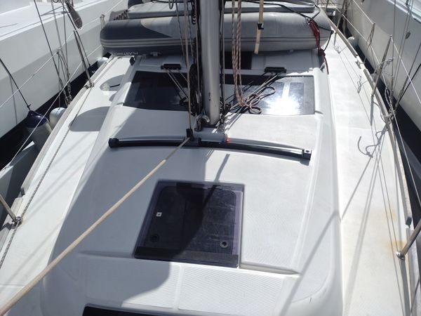 Dufour 360 | Faleos