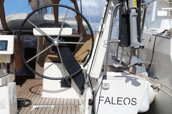 Dufour 360 | Faleos