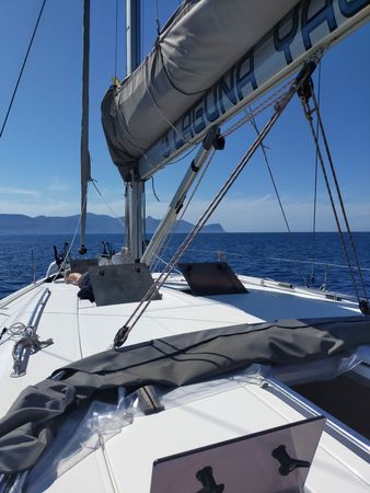 Bavaria C45 | Red Horizon