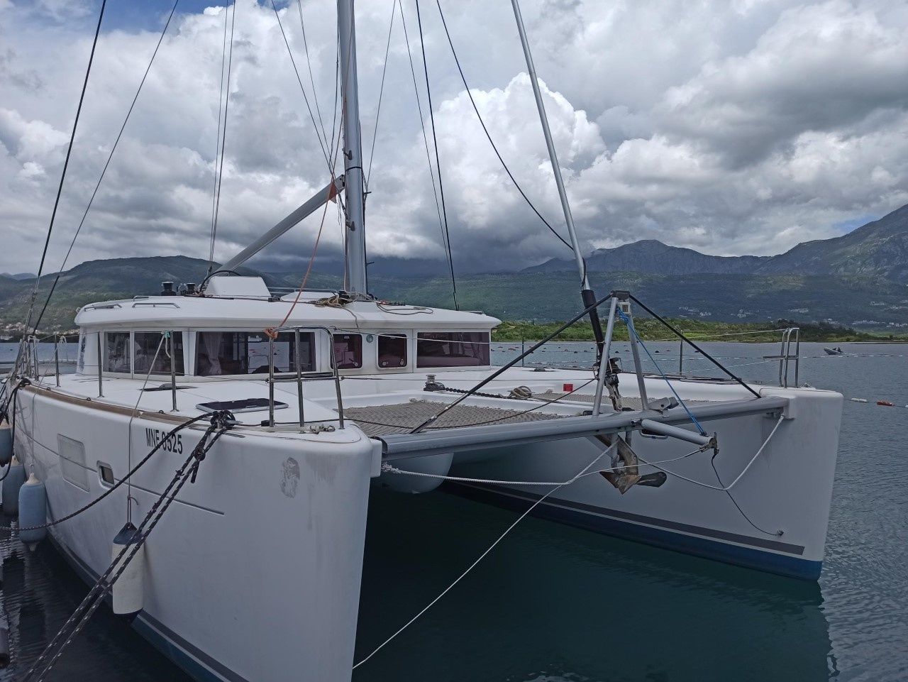 Lagoon 450 F | Natasha