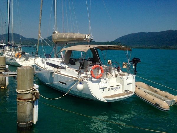 Jeanneau Sun Odyssey 409 | T-Punch