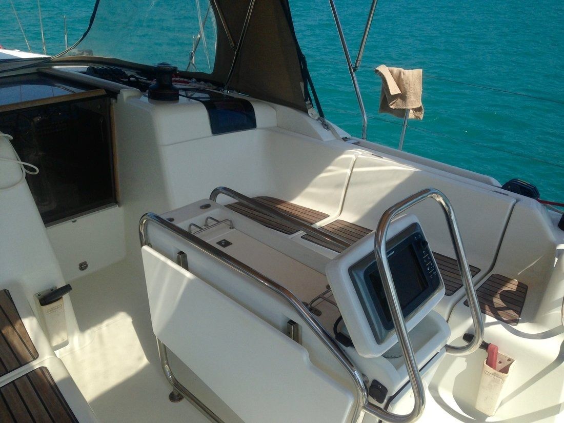 Jeanneau Sun Odyssey 409 | T-Punch