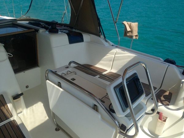 Jeanneau Sun Odyssey 409 | T-Punch