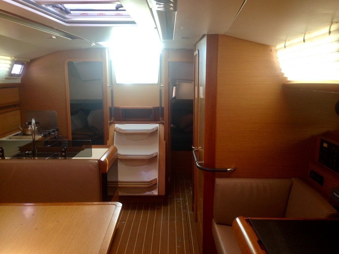 Jeanneau Sun Odyssey 409 | T-Punch