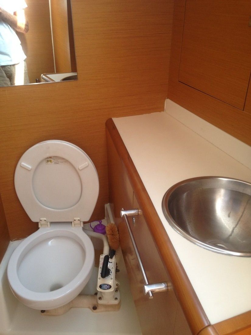 Jeanneau Sun Odyssey 409 | T-Punch