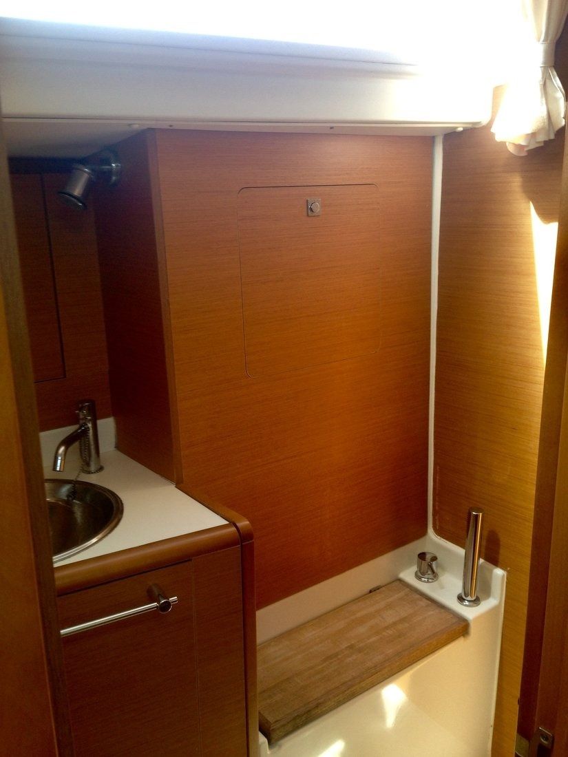 Jeanneau Sun Odyssey 409 | T-Punch