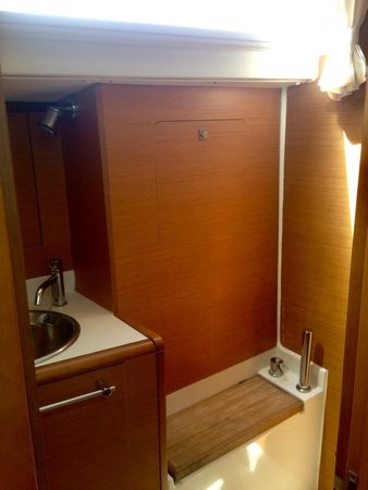 Jeanneau Sun Odyssey 409 | T-Punch